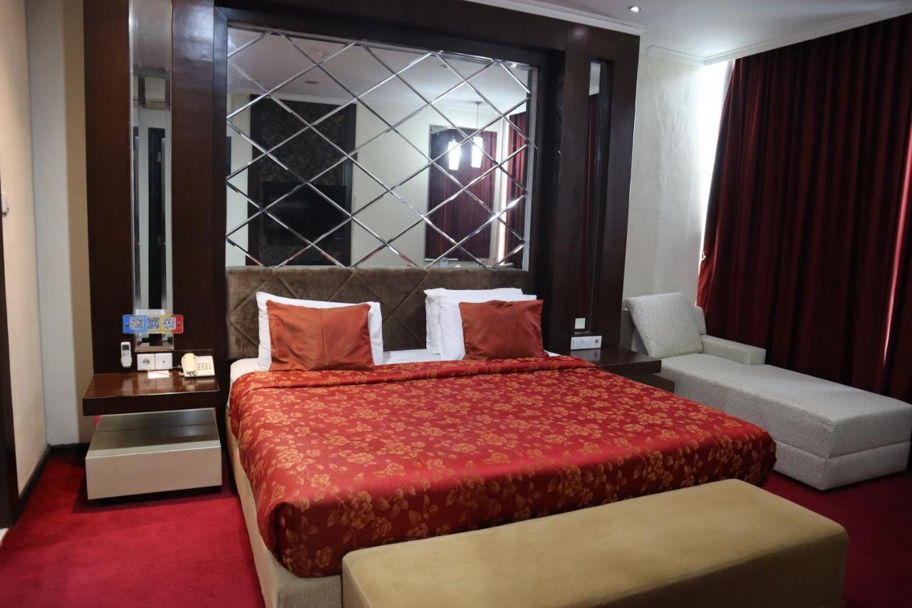 Hotel Dafam Pekalongan Exterior foto