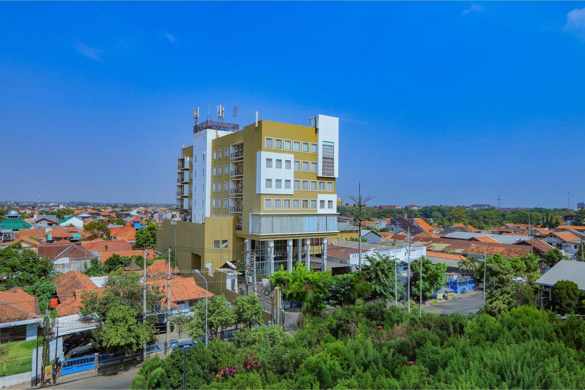 Hotel Dafam Pekalongan Exterior foto
