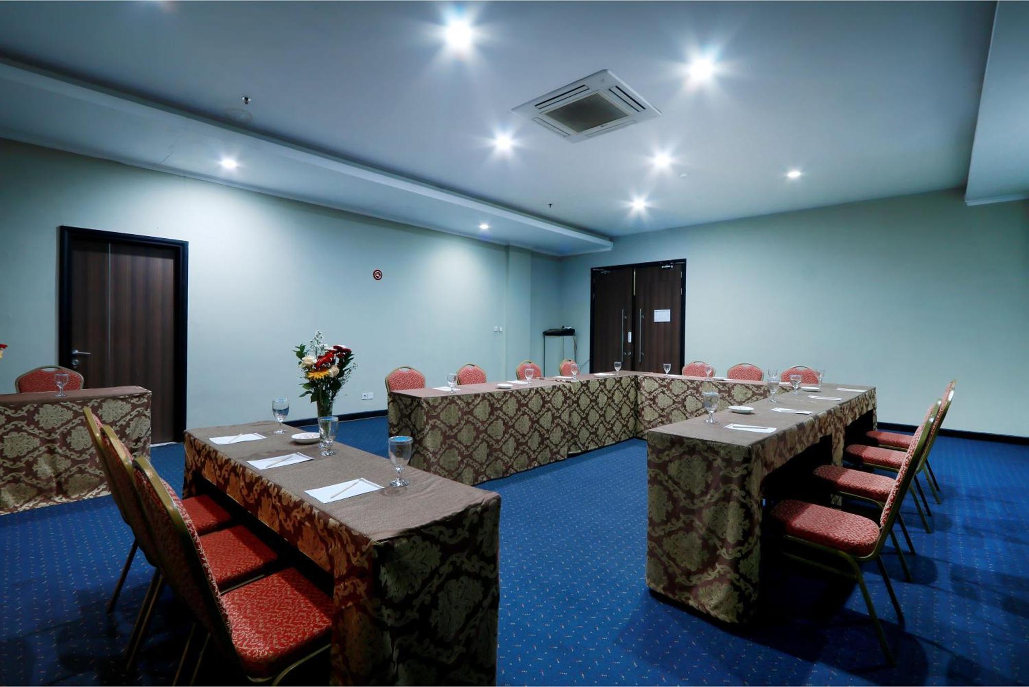 Hotel Dafam Pekalongan Exterior foto